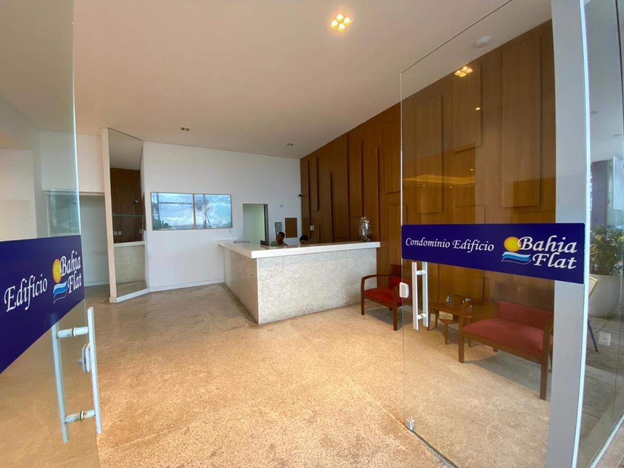 Flat Na Barra - Localizacao Privilegiada, Beira Mar Apartamento