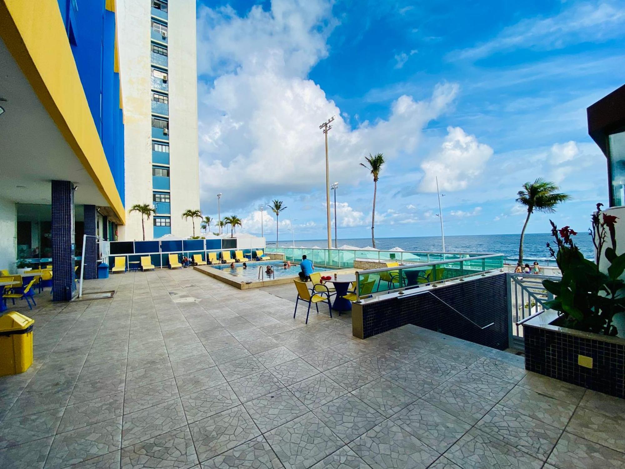 Flat Na Barra - Localizacao Privilegiada, Beira Mar *